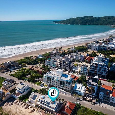Apartamento com 02 dormitórios aqui é só trazer as malas e aproveitar as férias Bombinhas Exterior foto